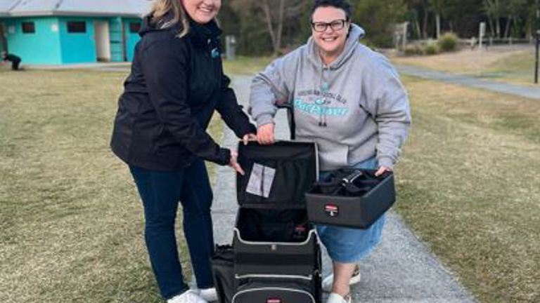 Rubbermaid Large Executive Quick Cart