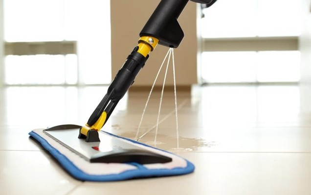 bucketless mop for commercial cleaning